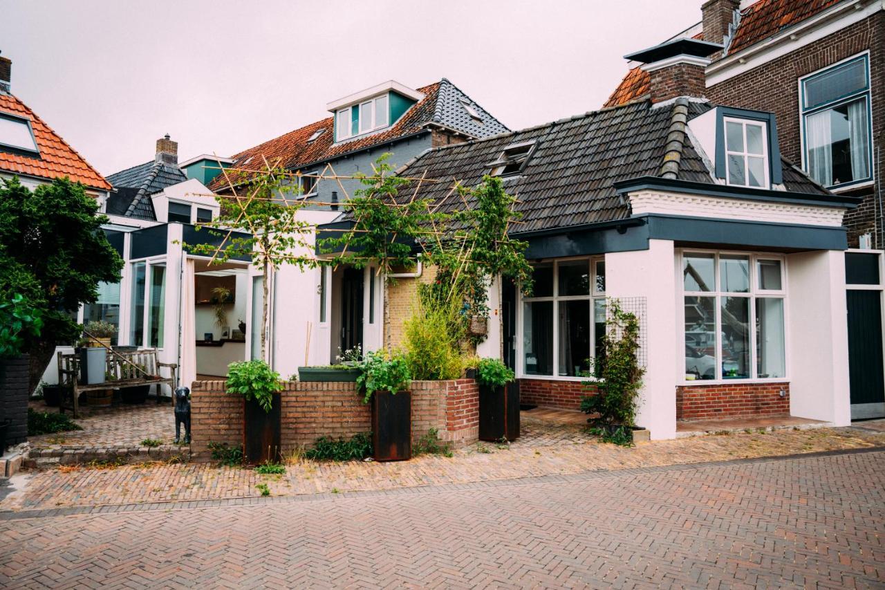 Huis Aan De Haven Lemmer Exterior photo